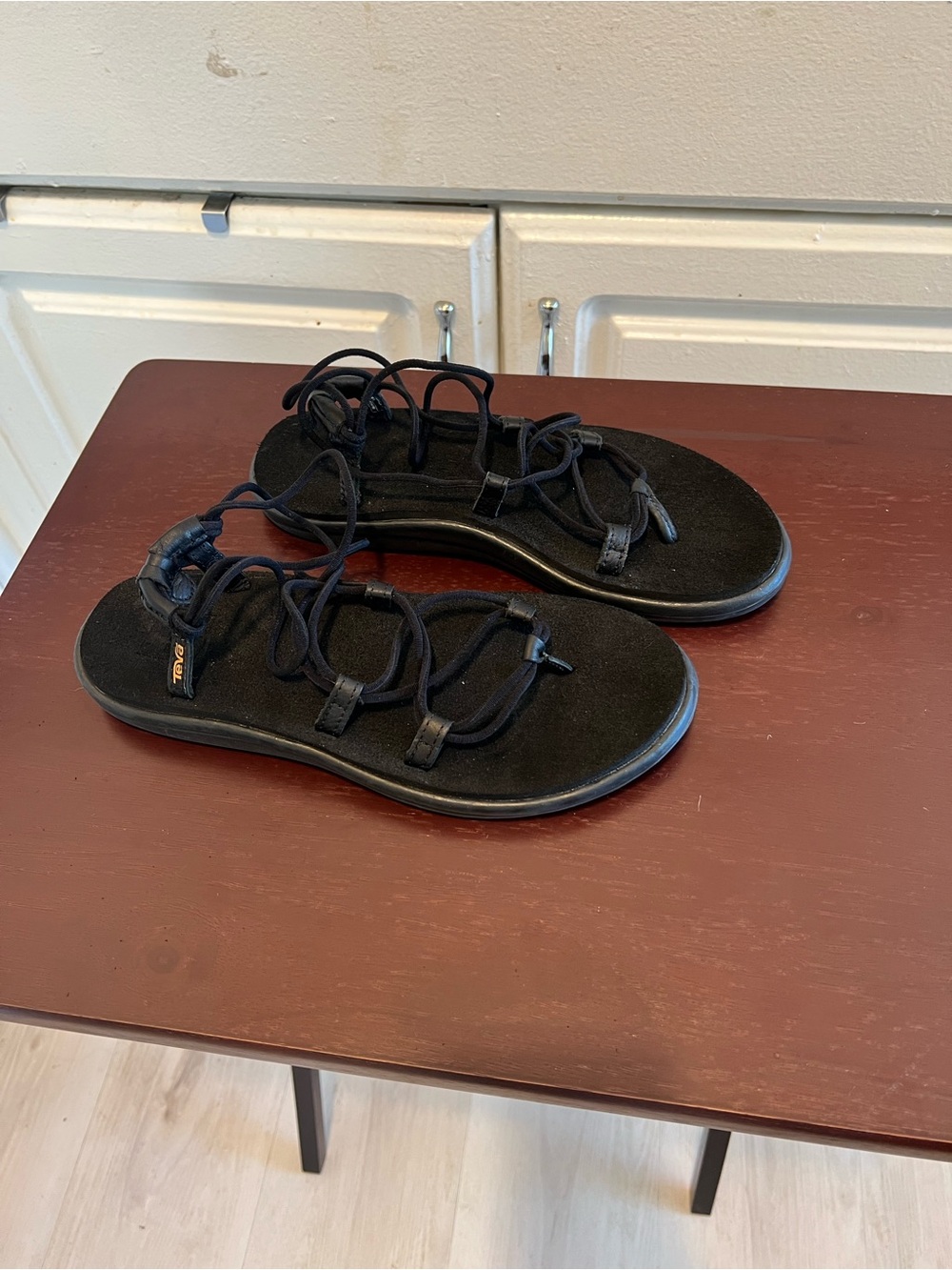 Teva Women's Voya Infinity Casual Strappy Flats Slip On Sandals Size 8 M